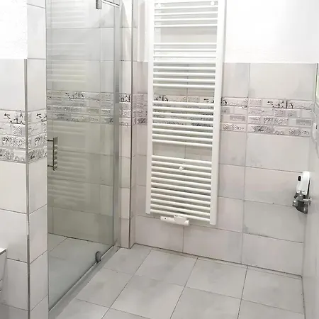 Apartament Geraeumige Moderne 3 Raumwohnung Dohna