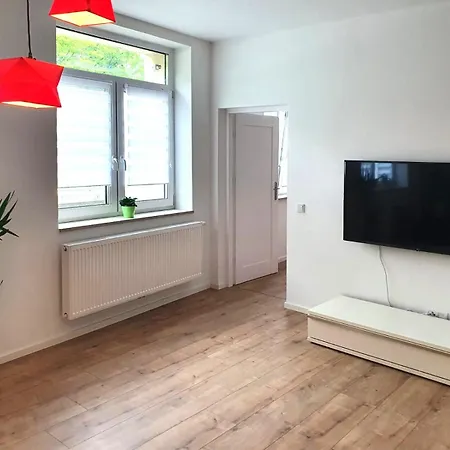 Geraeumige Moderne 3 Raumwohnung