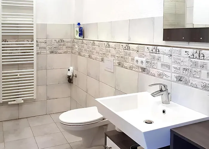 Geraeumige Moderne 3 Raumwohnung * Dohna